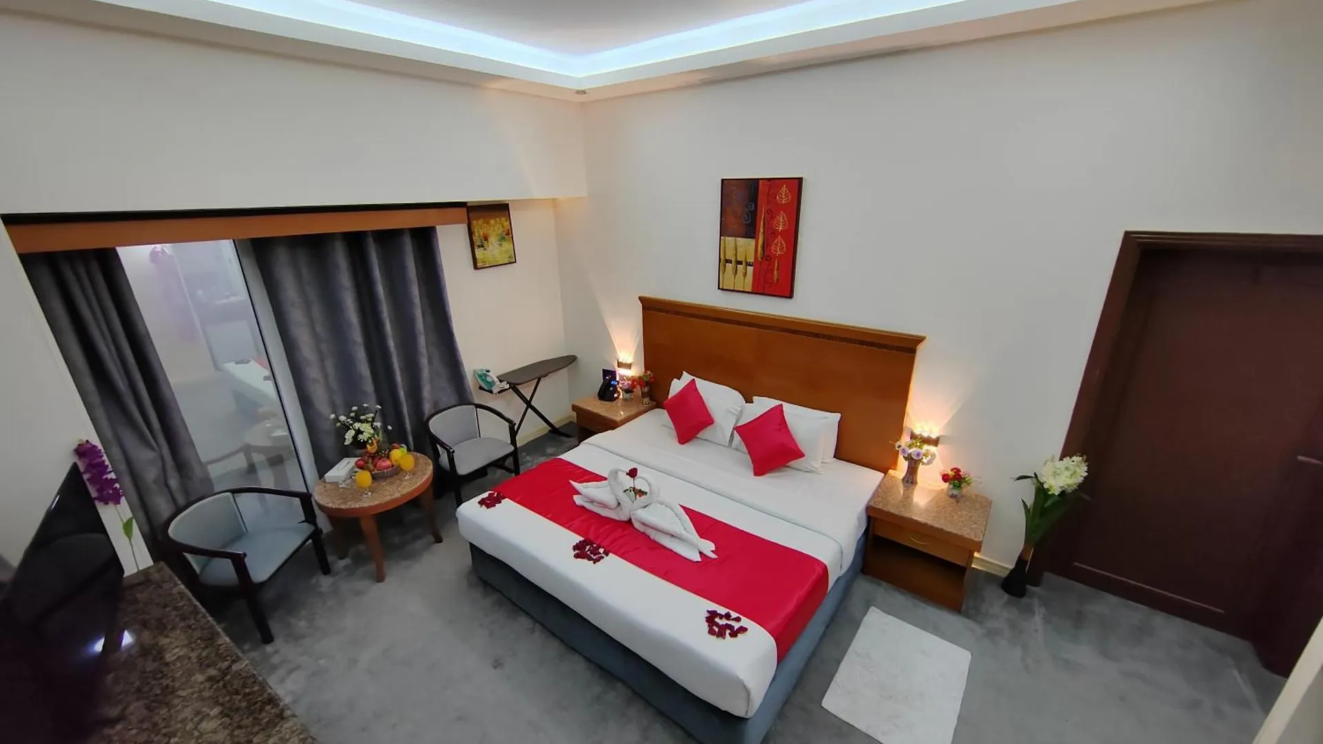 Le Paradise Palace Hotel Dubai 3*,